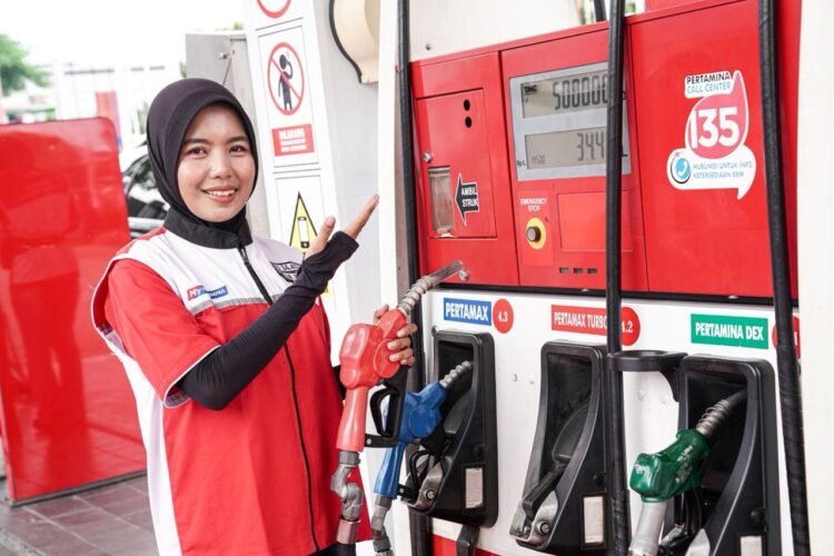 Per 1 Juli, Pertamina Turunkan Harga BBM Nonsubsidi di Papua-Maluku Mulai. Pertamina Dex Turun Rp3.650 per Liter