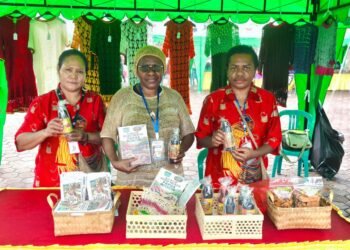 Dekranasda Deiyai Perkenalkan Khasiat Buah Merah di TIFA 2026, Dorong Produk Lokal Tembus Pasar Lebih Luas