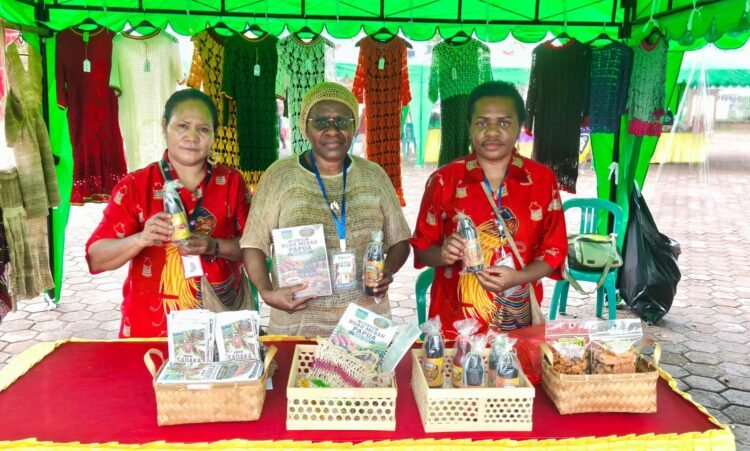 Dekranasda Deiyai Perkenalkan Khasiat Buah Merah di TIFA 2026, Dorong Produk Lokal Tembus Pasar Lebih Luas