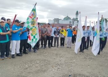 Wabup Emanuel Kemong Lepas Pawai Ta’aruf MTQ I Papua Tengah, Delapan Kabupaten Semarakkan Syiar Al-Qur’an di Mimika