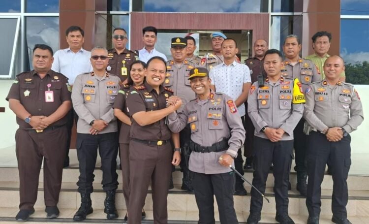 Kapolres Mimika Perkuat Sinergi dengan Kejari, Tekankan Kolaborasi Penegakan Hukum