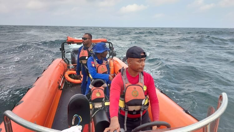 Long Boat Pemancing Hilang Kontak di Perairan Tanjung Bicari, Tim SAR Gabungan Lakukan Pencarian