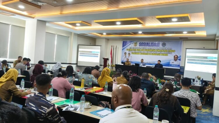 Cegah Pencemaran Lingkungan, DLH Mimika Sosialisasikan Pengelolaan Limbah B3 bagi Fasilitas Kesehatan