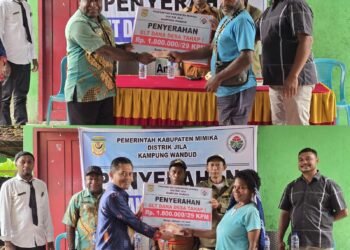 Penyerahan BLT Dana Desa Tahap I di Kampung Wandud Distrik Jila, Warga Terima Rp1,8 Juta per Keluarga