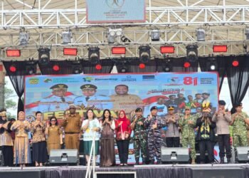 Festival UMKM Mimika 2026 Resmi Dibuka, 125 Pelaku Usaha Pamerkan Produk Lokal