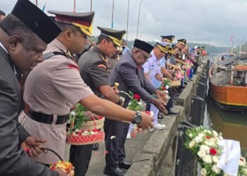 Kenang Jasa Pahlawan,Pemkab Mimika Gelar Upacara Tabur Bunga di Poumako,