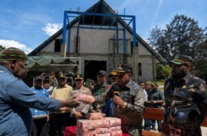 Ketua DPRK Puncak Apresiasi Hibah Rp2 Miliar untuk Gereja Bersejarah Yordan Kago I