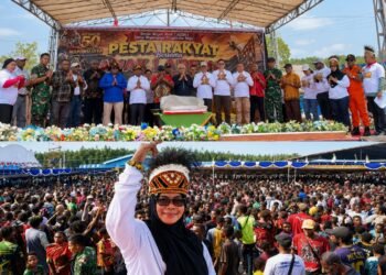 Rampeani Rachman Berhasil Merajut Sejarah di HUT Emas Mapurujaya. Pesta Rakyat Jadi Ruang Temu Para Perintis, Pejabat dan Generasi Penerus