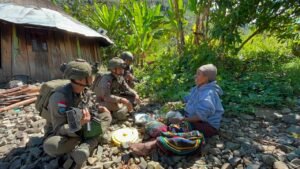 Satgas Kepolisian Operasi Damai Cartenz Perkuat Kehadiran Humanis di Distrik Muara Puncak Jaya