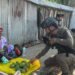 Satgas Damai Cartenz Patroli Kali Samabuasa, Dialog dengan Warga dan Beli Hasil Bumi