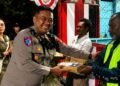 Perkuat Keamanan Lingkungan, Polsek Mimika Baru dan Distrik Serahkan Radio Komunikasi ke Pos PEKA HARD