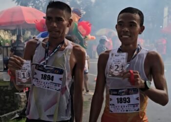 Taklukkan 10 Kilometer dalam 33 Menit, Serda La Ode Safruddin Juara Mimika City Run