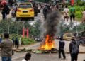 Keluarga Korban Penikaman Blokade Jalan Poros Mapurujaya, Akses Menuju Pelabuhan Pomako Lumpuh