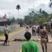 Heboh Isu Penculikan Anak, Warga Mioko Tutup Akses Jalan Logpon