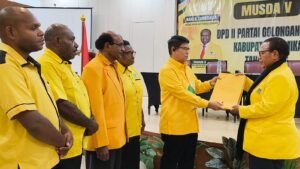 Trifena Tinal Nahkodai Golkar Mimika Lima Tahun ke Depan