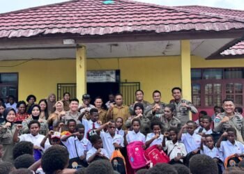 Satgas Damai Cartenz Gelar Baksos di SD Inpres Kenyam, Perkuat Kedekatan dengan Warga Nduga