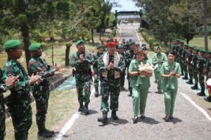 Danbrigif 20/IJK Dampingi Pangdivif 3 Kostrad Kunjungan Kerja ke Yonif 756/WMS