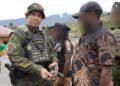 Pilih Jalan Damai, Empat Anggota OPM Puncak Jaya Serahkan Senjata kepada Pangkoops TNI Habema dan Kembali ke Masyarakat