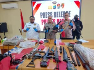 Perburuan DPO MM Berlanjut, Polres Deiyai Sita Senpi Rakitan dan Puluhan Amunisi