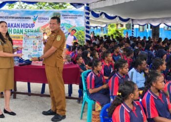 Dinkes Mimika Gencarkan PHBS dan Aksi Bergizi, Sasar Pelajar SMP Negeri 1 Mimika Timur