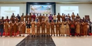 Tingkatkan Kualitas Pembangunan, Pemkab Mimika Bekali Aparatur Kampung