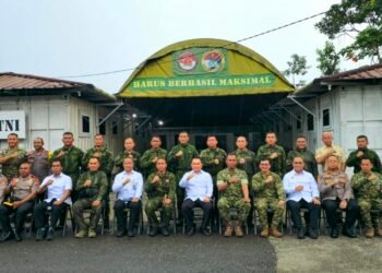Menko Polkam Dudung Abdurachman Kunjungi Timika, Tekankan Sinergi Keamanan dan Pembangunan Papua