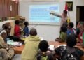 Polsek Tembagapura Bantu 28 Anak Belajar di Honai, Tanamkan Literasi dan Cinta Tanah Air